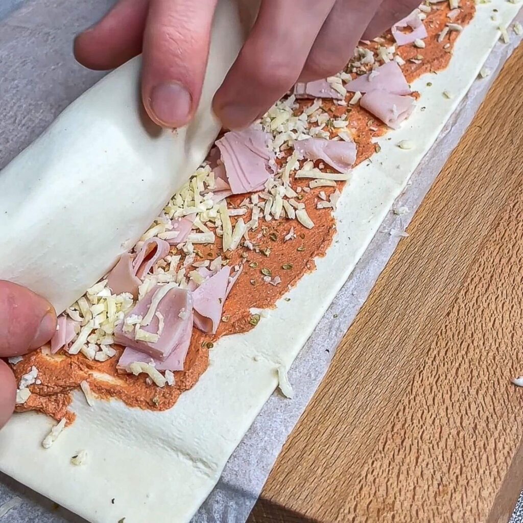 Blätterteig Pizzaschnecken Rezept